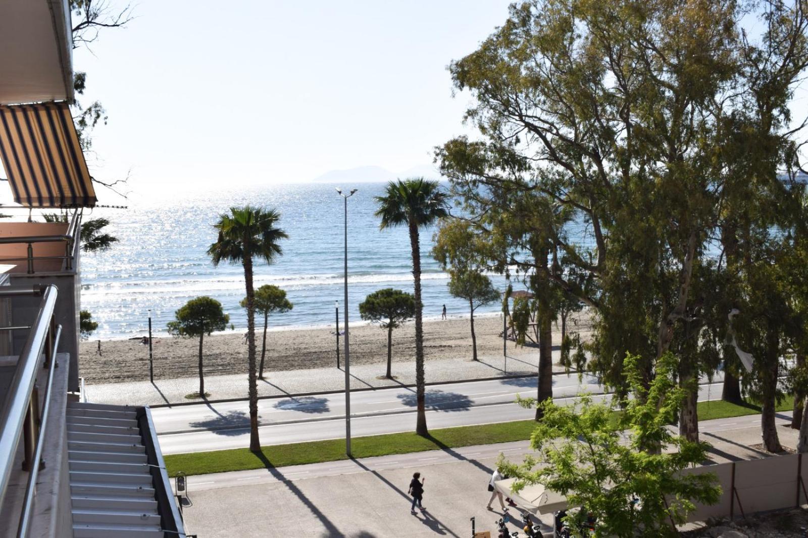 Beachfront 3 By Office * Vlorë